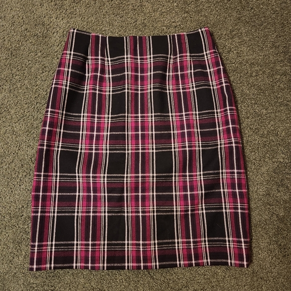 JG Hook Women's 100% Wool Plaid Skirt Size 10 Purple Black Dark Academia Preppy - Picture 1 of 5